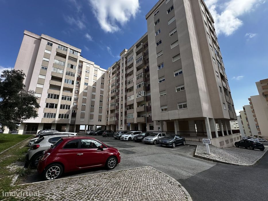 Apartamento T2 Póvoa de Santa Iria 2ª fase com box