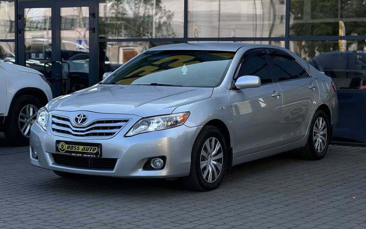 Toyota Camry 2011
