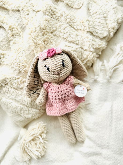 Maskotka zrobiona na szydełku handmade