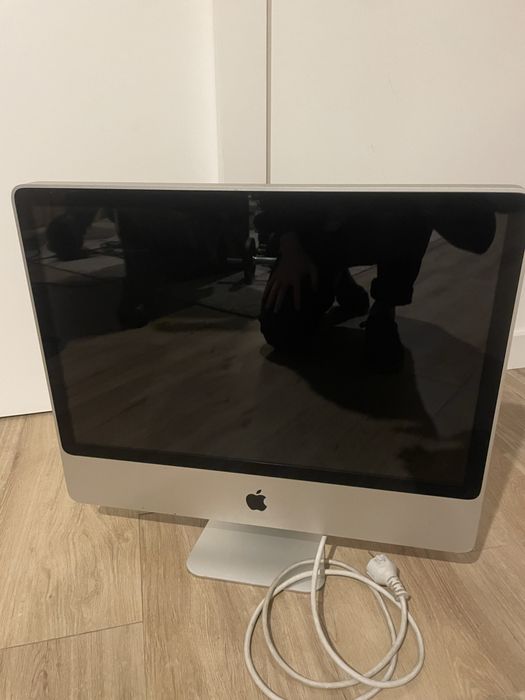 iMac Apple A1225 24” – Peça Clássica em Excelente Estado