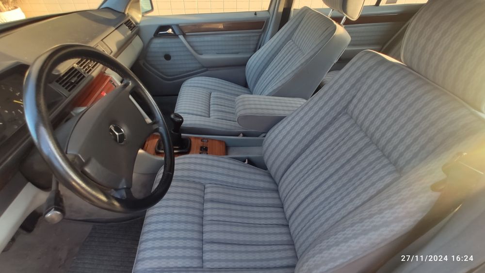 Mercedes W124 200D ABS 1989