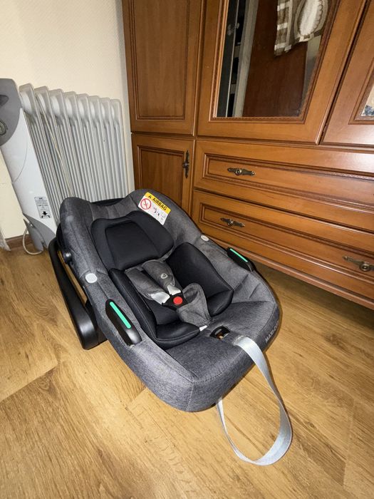 Автолюлька Maxi-Cosi CabrioFix i-Size
