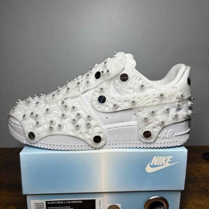 Nike Air Force 1Lxx Swarovski Tn Shox Adidas balenciaga rick Owen’s