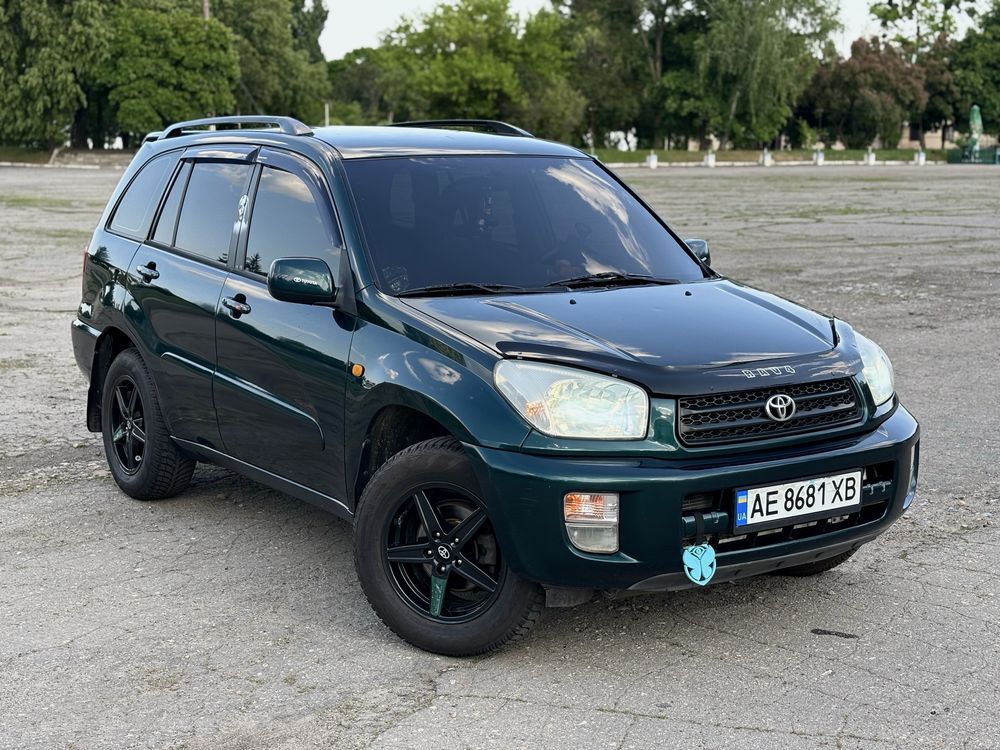 Продам Toyota rav 4