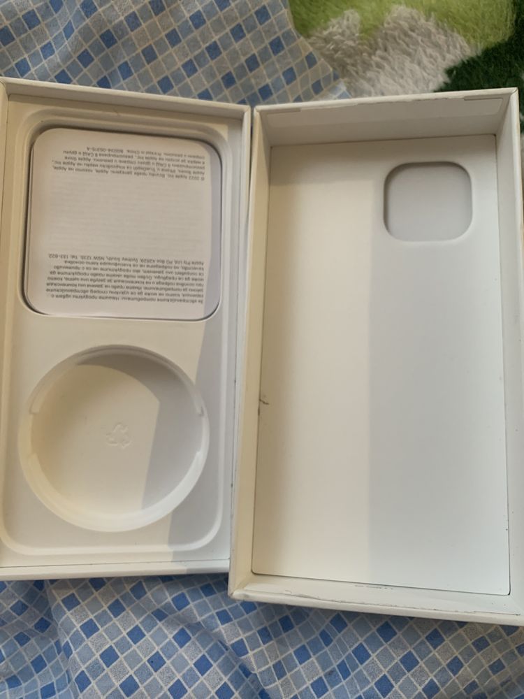 Упаковочка коробочка для iphone 14