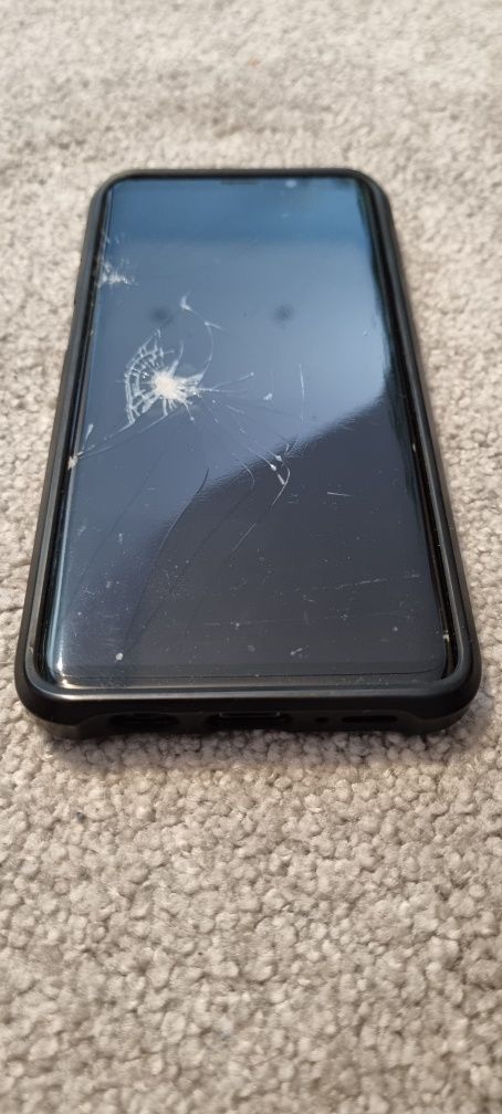 Samsung Galaxy S8+ (uszkodzony ekran)