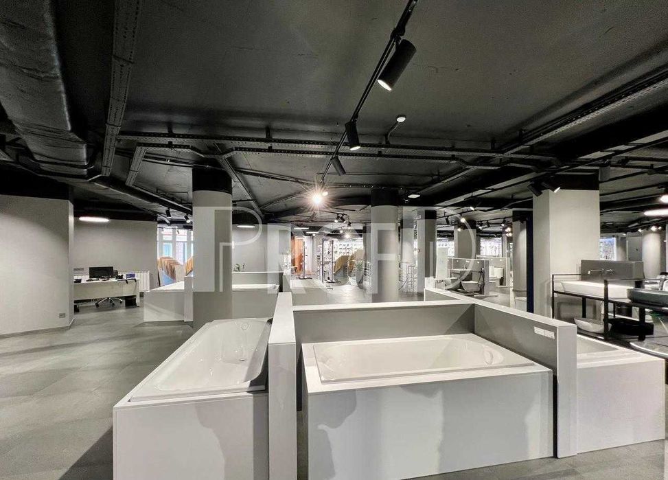 Фасадне торгове приміщення пр Володимира Івасюка Оболонь (1700 м2)