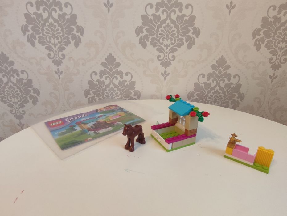 Лего френдс Трейлер для коней 41125 Клуб верхової їзди 41126