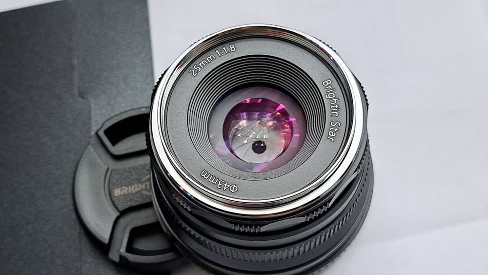 Об'єктив Brightin Star 25mm f/1.8 E-mount
