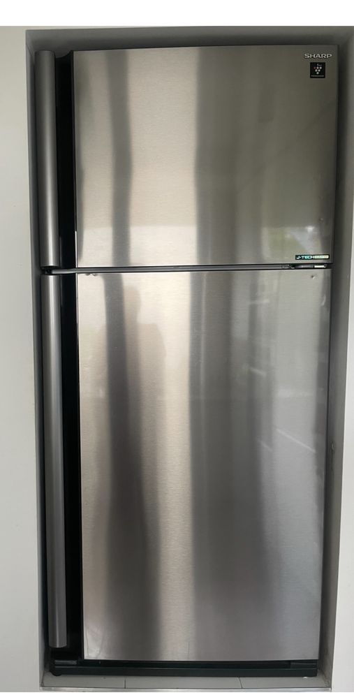 Lodowka sharp 80