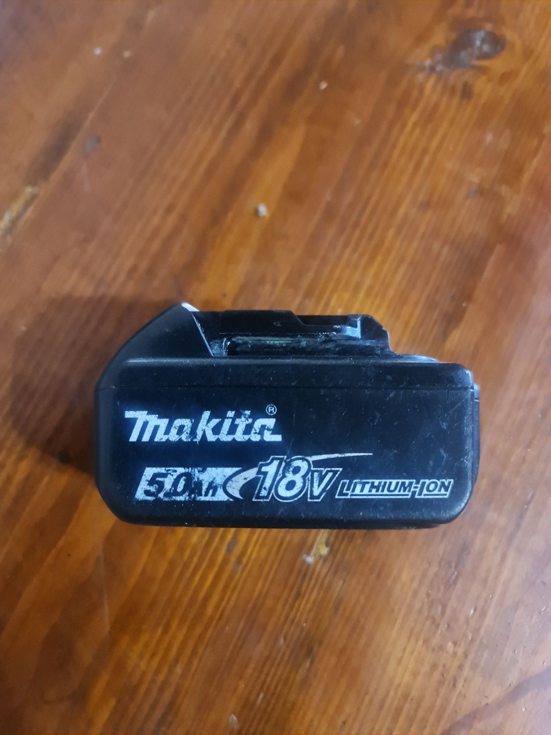 Продам акумулятор makita 5 ah