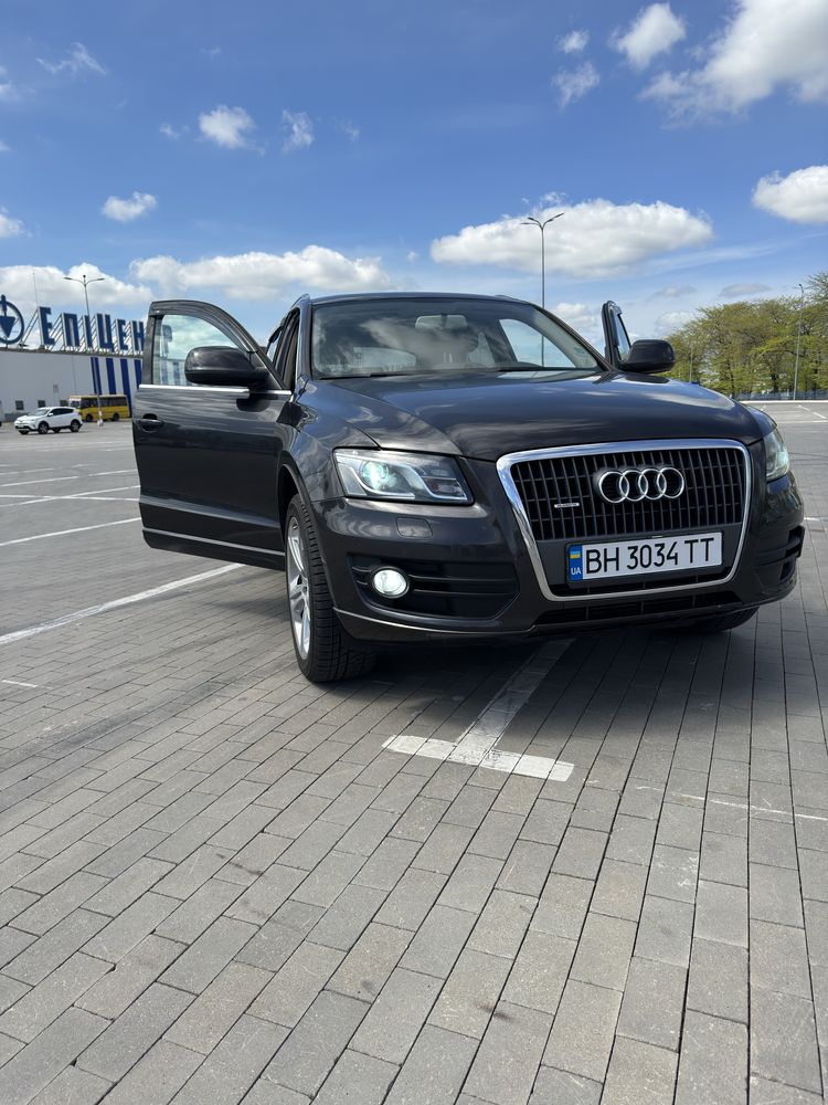 Audi Q5 2011 рік