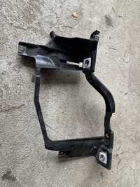 Slizg mocowanie lampy prawej bmw e60 61 lift