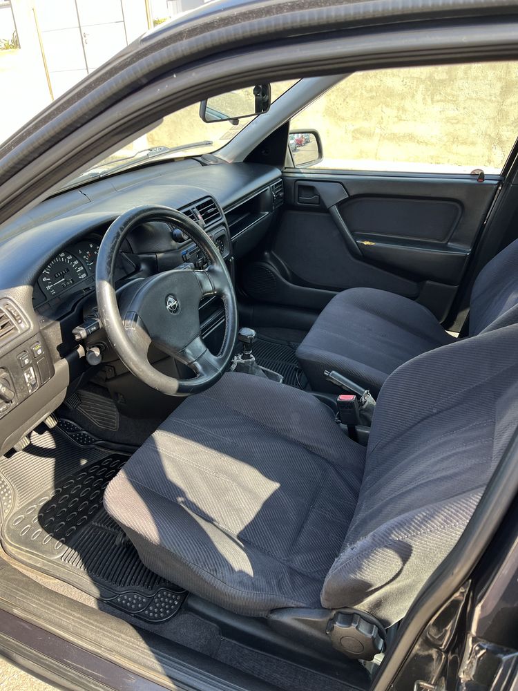Opel Vectra A 1992