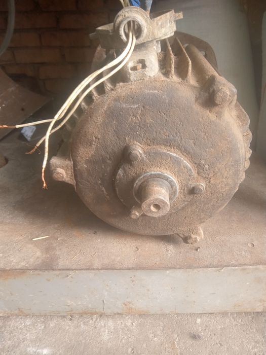 Бу- Електро двигун 7,5 кВ, -950 об.