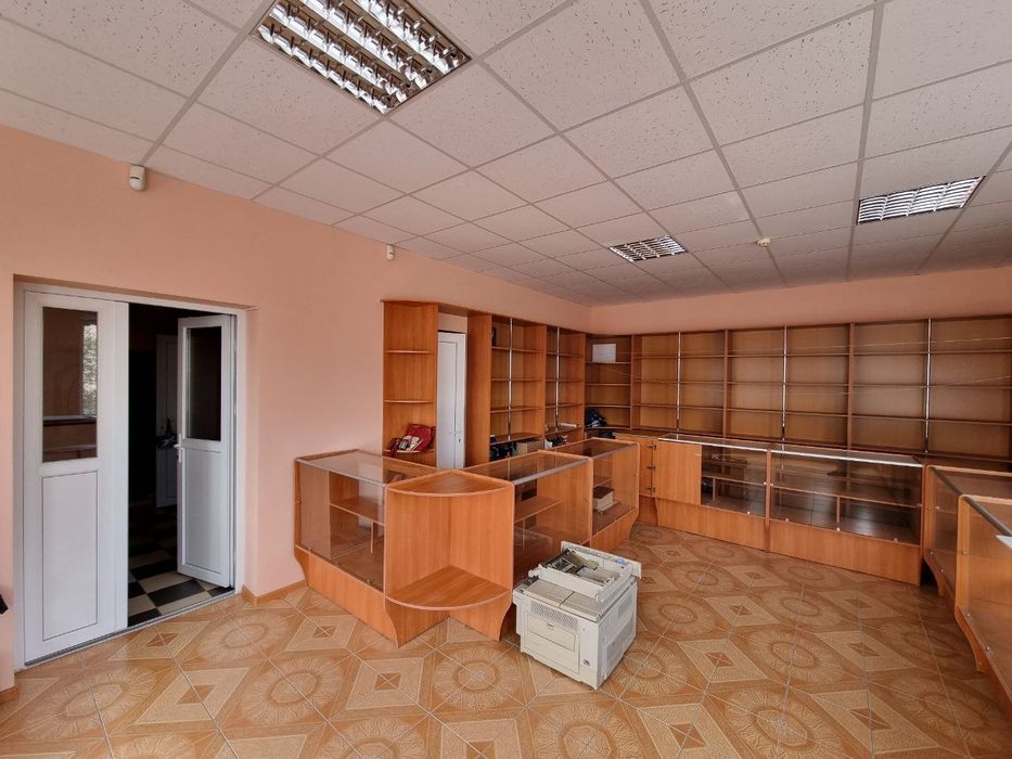 Оренда приміщення в м.Обухів, р-н. Піщана