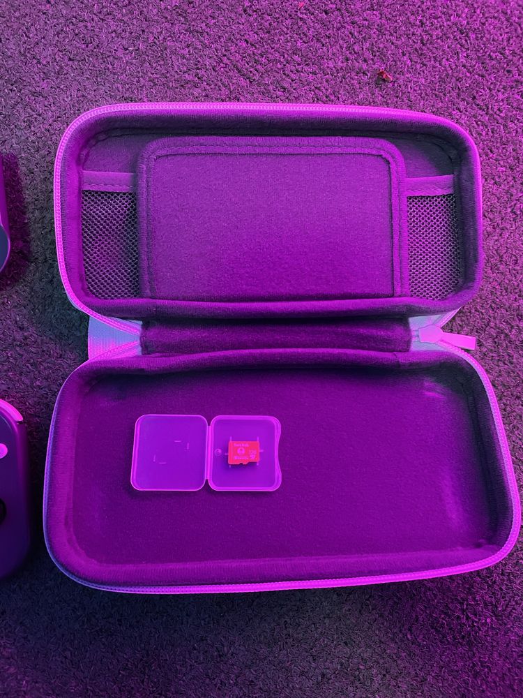 Vendo nintendo switch lite com acessorios/ troco
