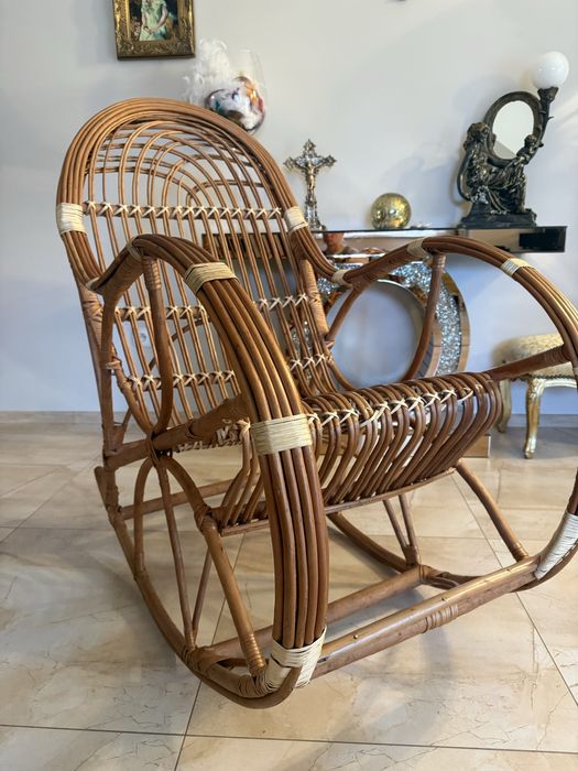 Fotel bujany wiklinowy,klasyk,polecam,tanio!