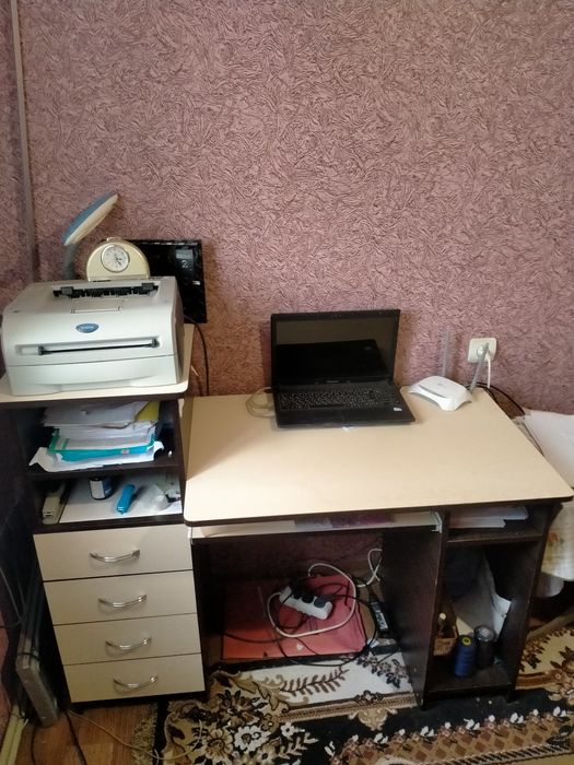 Продам письмовий стіл