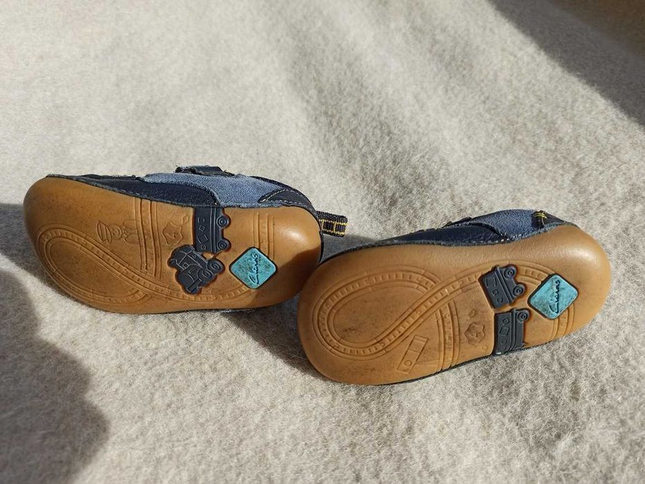 Pierwsze buciki Clarks First Shoes, r. 4F 20