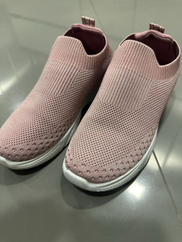 Tenis novos tecido