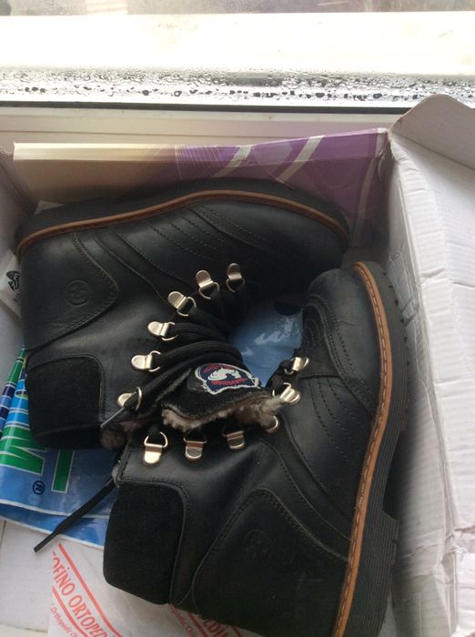 Продам ортопедичне взуття для хлопчика