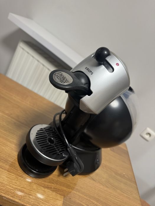 Ekspres Nescafe dolce gusto