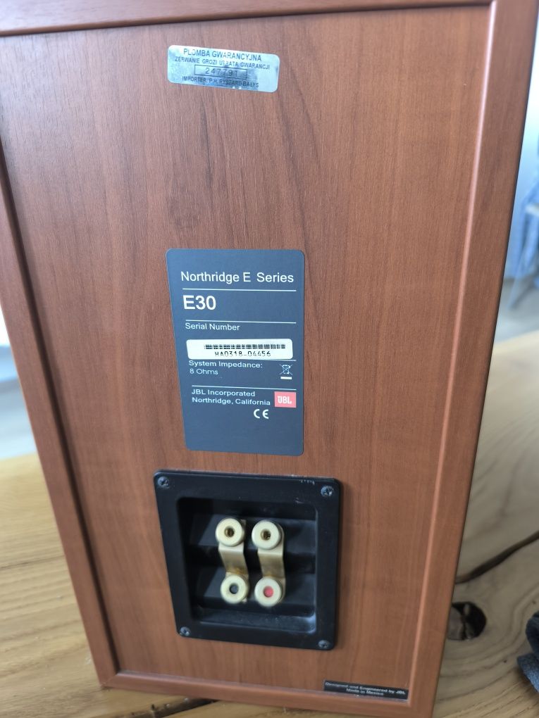 Kolumny monitory e30 JBL Northridge E Series