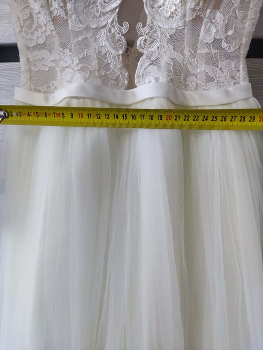 Suknia ślubna koronka