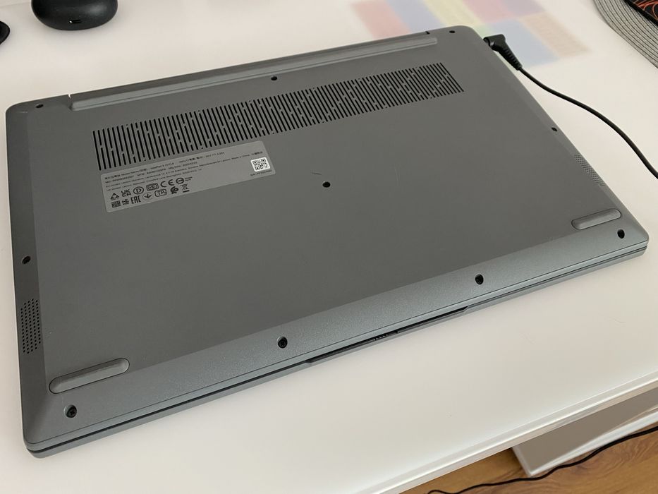 Laptop Lenovo LEN82H801QQPB