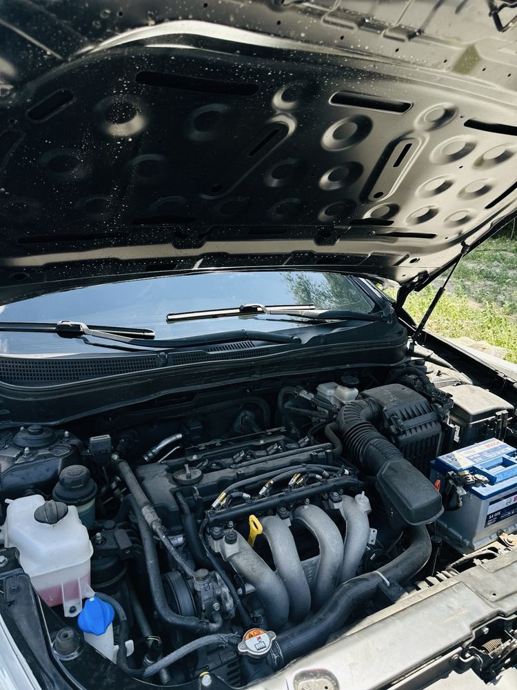 Продам Hyundai Sonata.