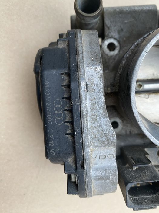 Audi a4b5 a6c5 Passat b5 przepustnica 058.133.063H