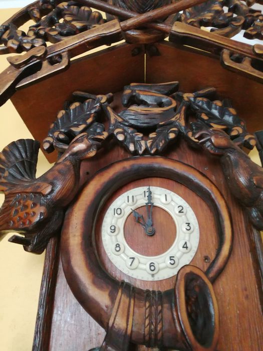 Zegar drewniany myśliwski