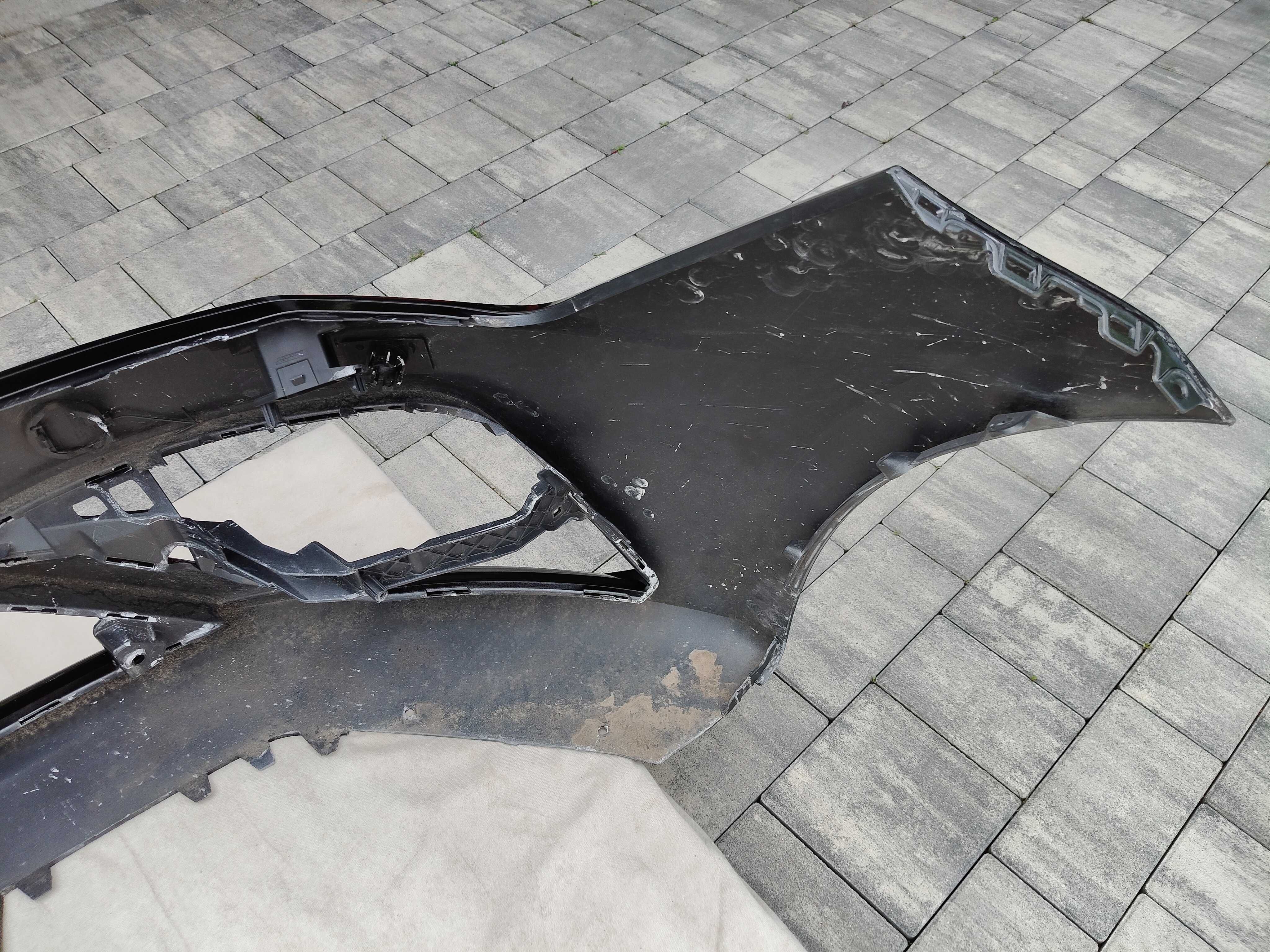 Zderzak przedni Seat Leon Polift  2015 rok