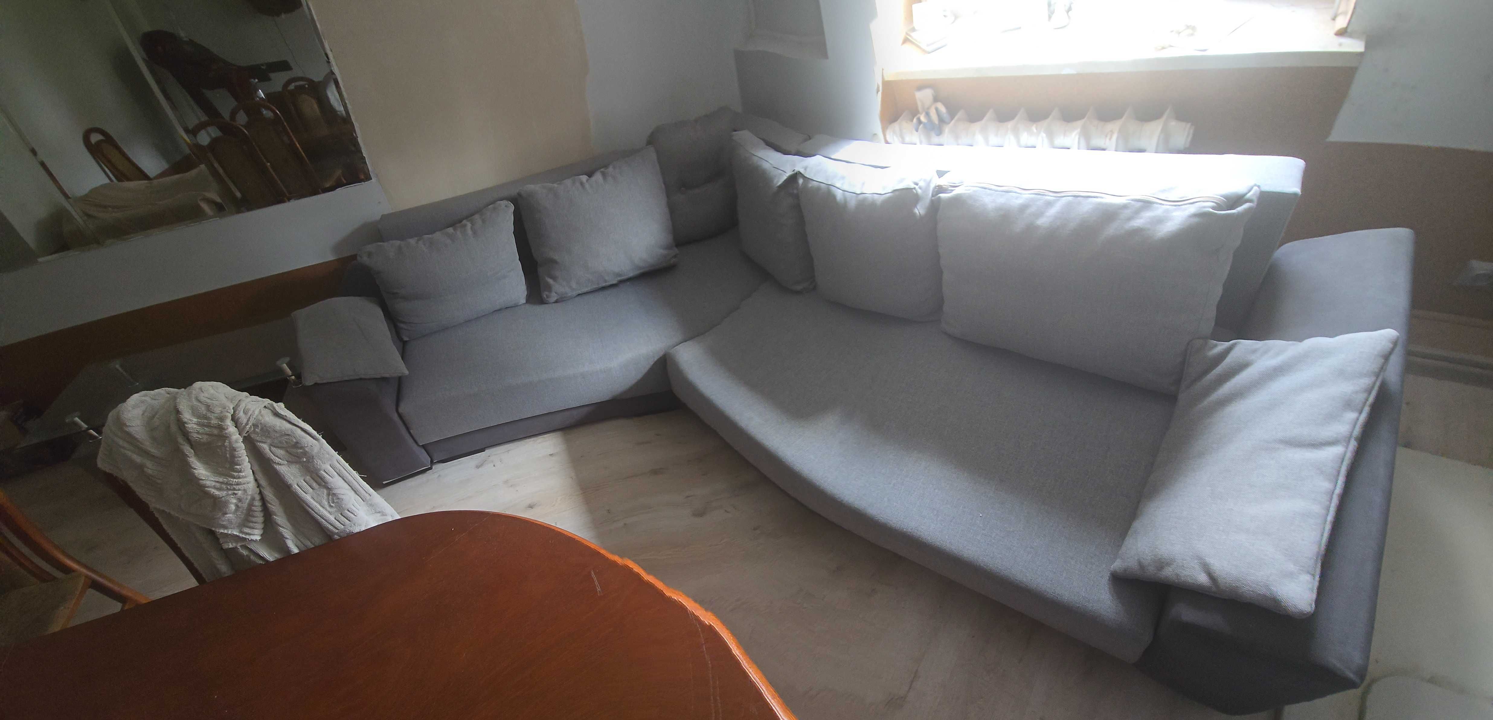 Narożnik z funkcją spania 240m x180