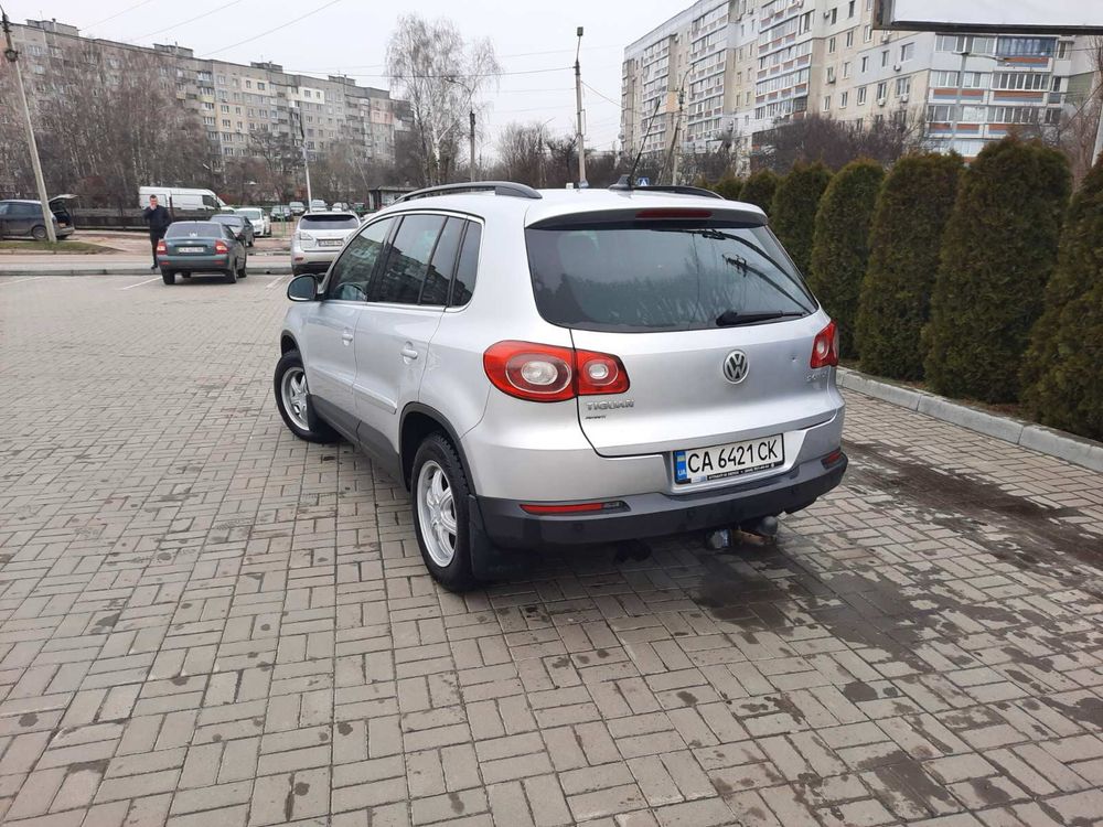 Продам. Volkswagen Tiguan