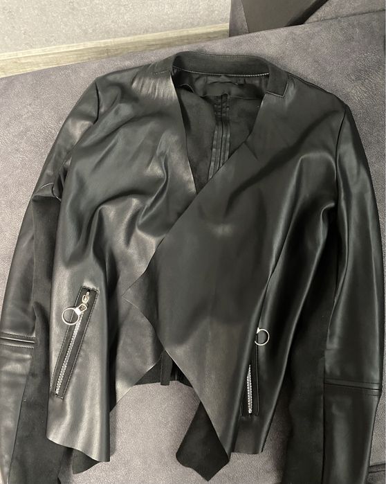 Пиджак из эко кожи