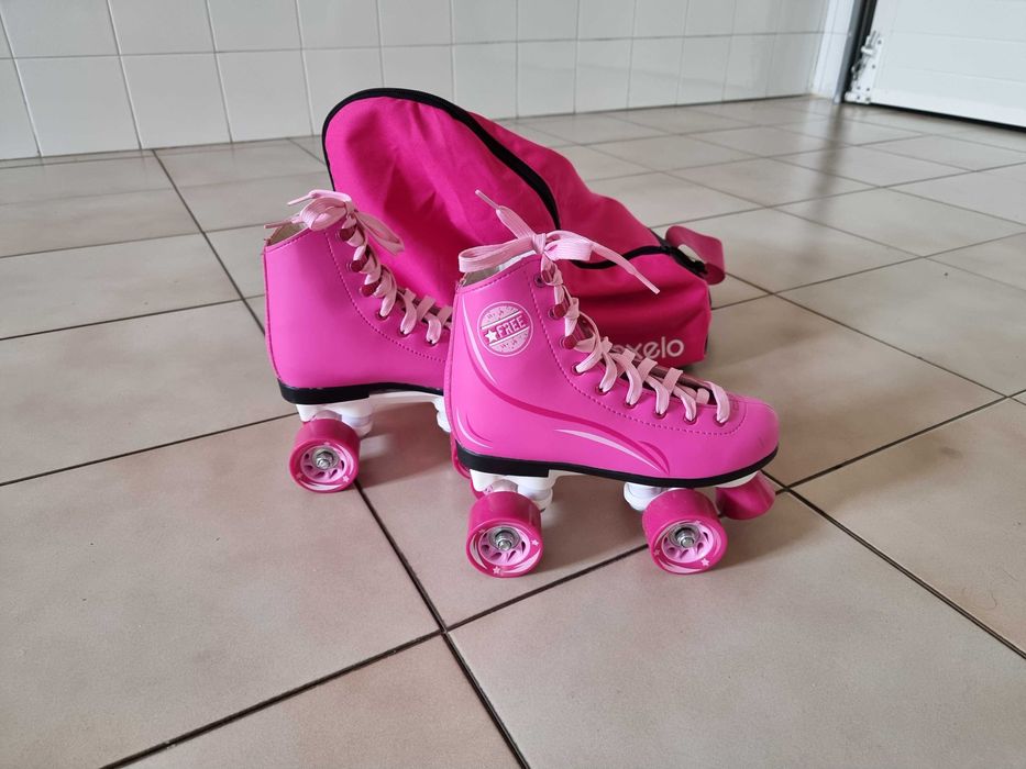 Patins 4 rodas + saco rosa