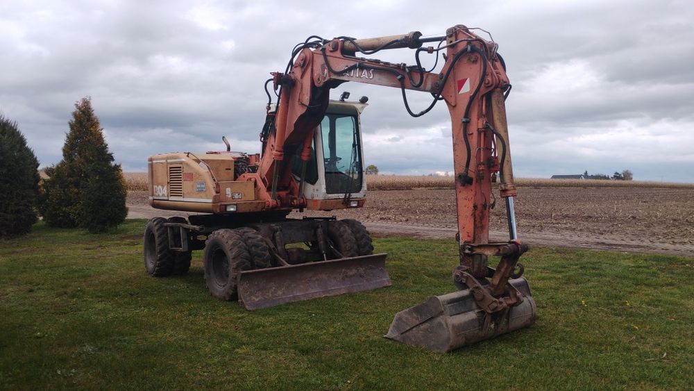 Koparka kołowa Atlas 1304 96r szybkozłącze 2 łyżki
