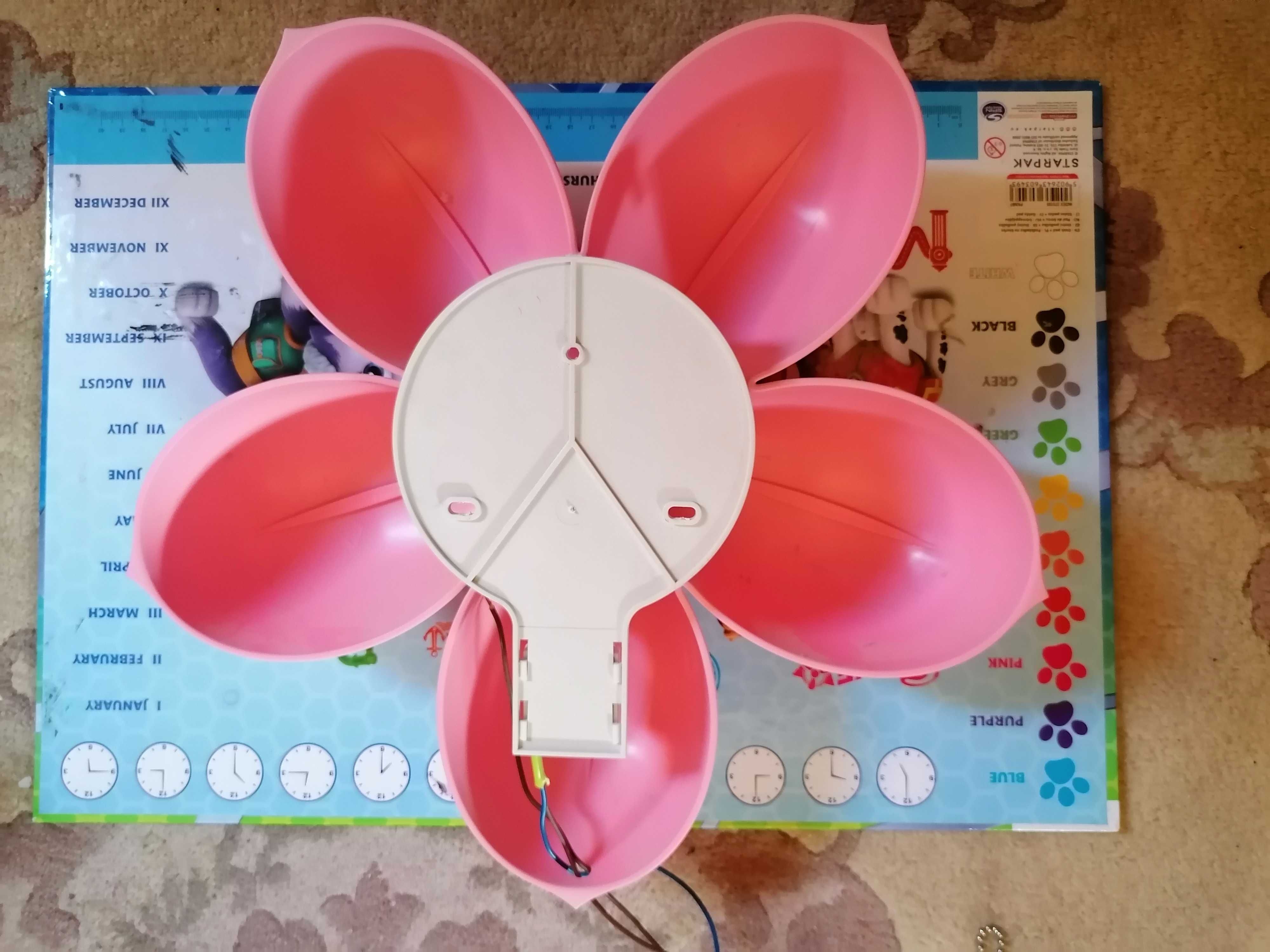 Kwiatek nocny -lampka Ikea