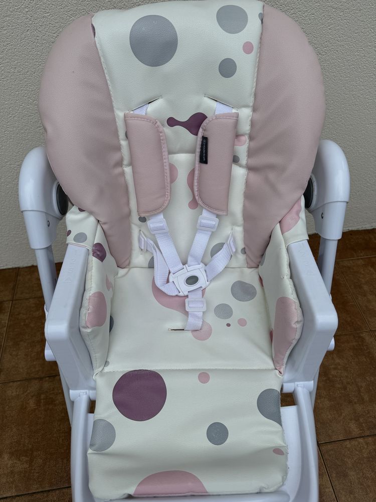 Różowe krzesełko do karmienia Kinderkraft Yummy regulowane