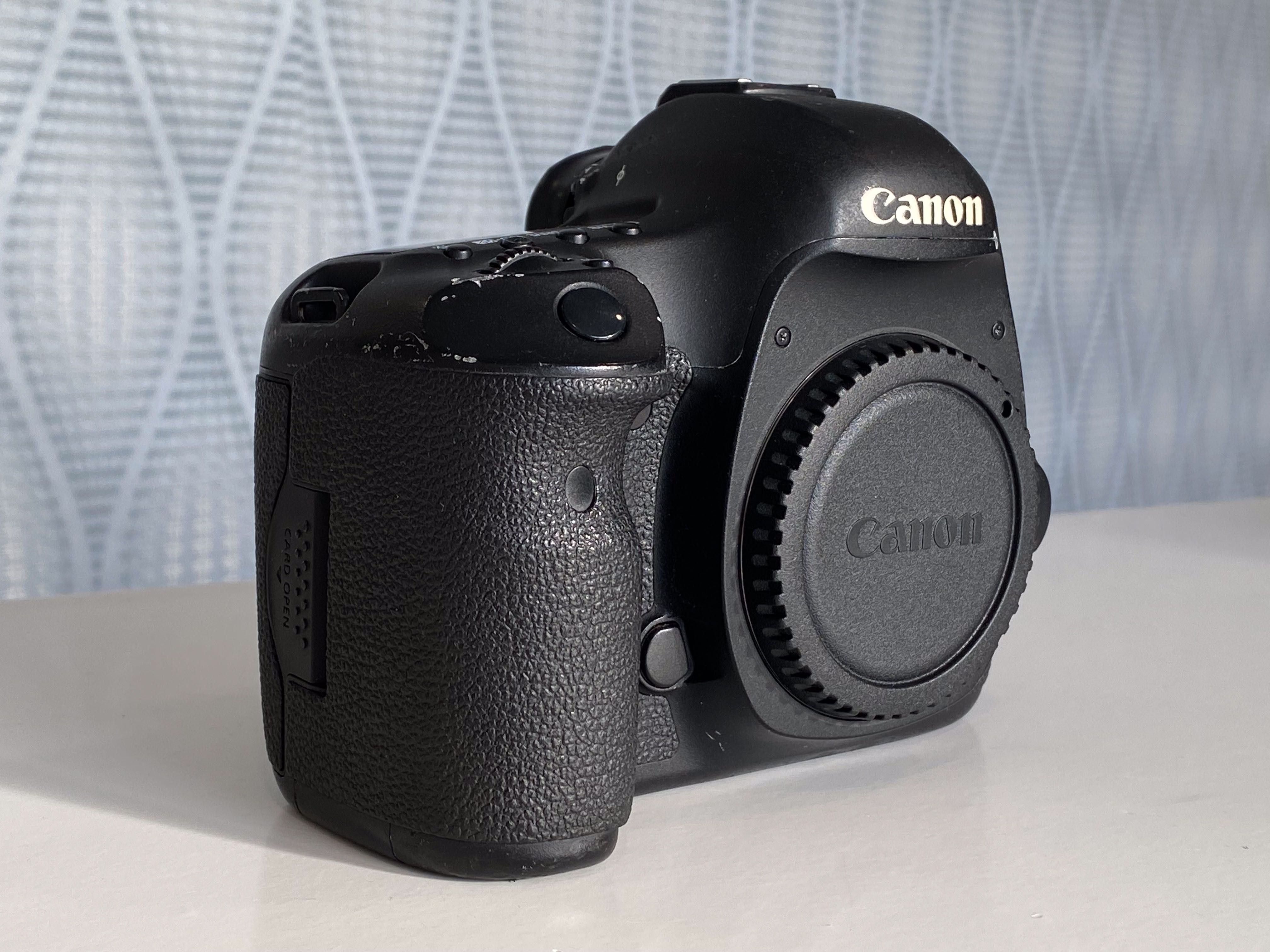 Canon EOS 5D MKIII - só corpo