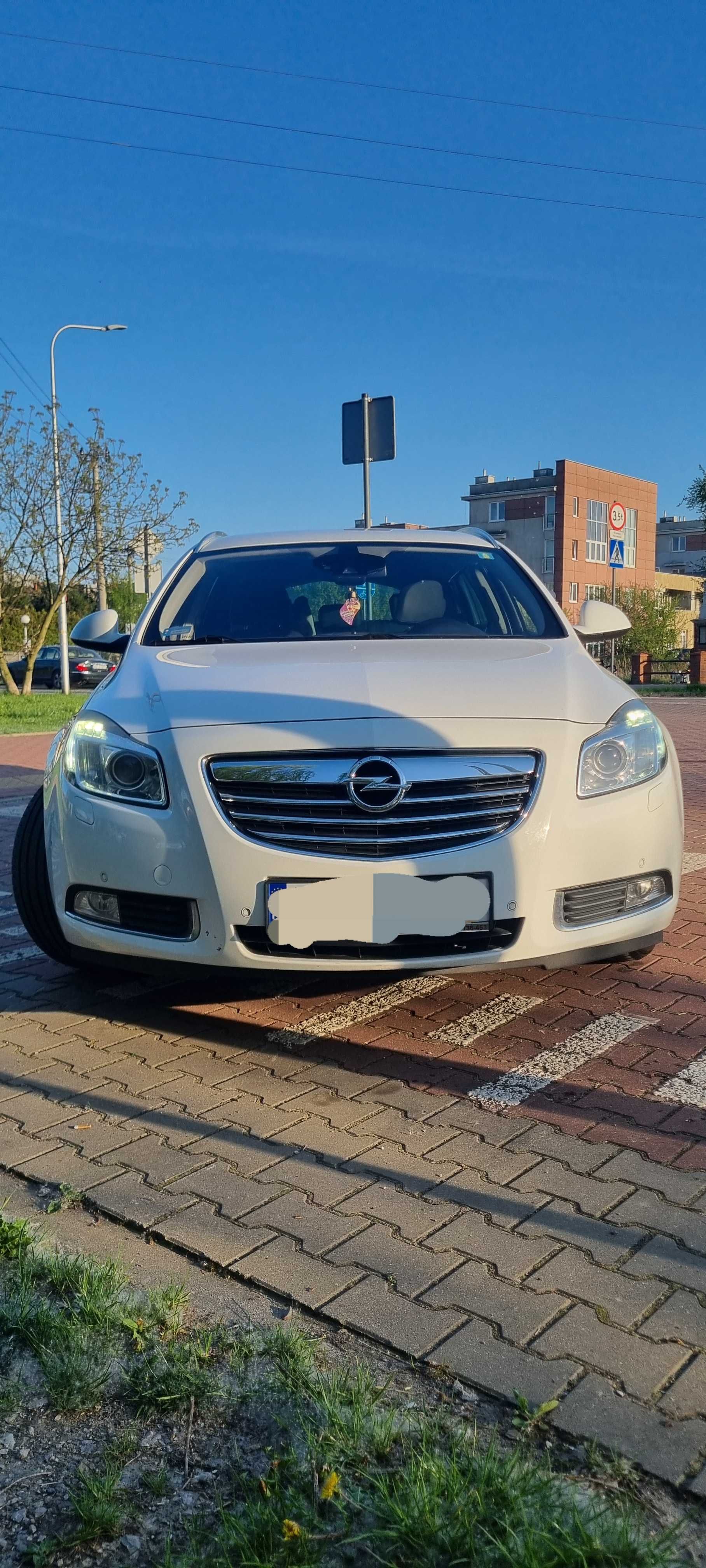 Opel insignia 2.0 turbo *xenon*skóra*