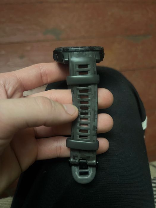 Спортивные часы Garmin Instinct 2 Camo Edition Graphite Camo