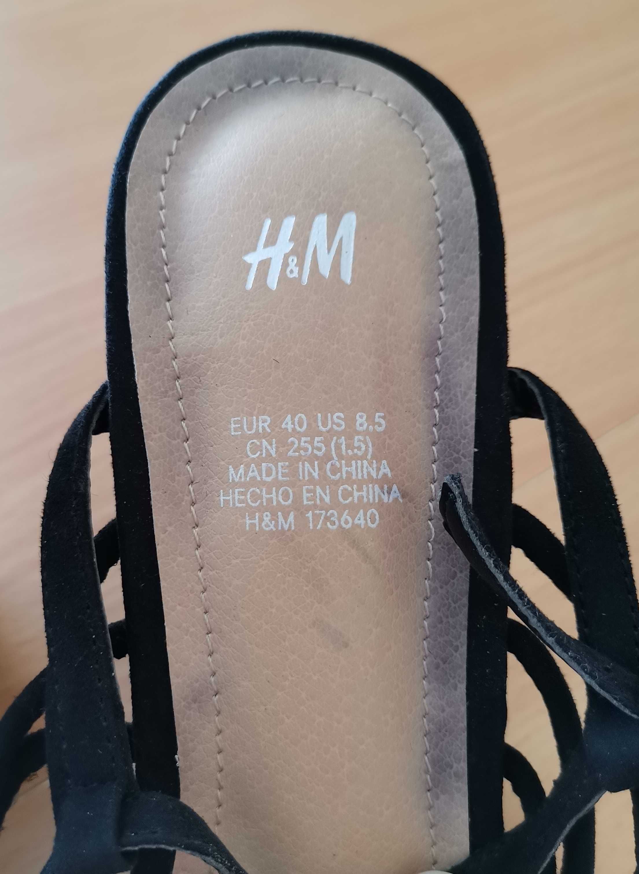 Czarne sandały na koturnie H&M rozmiar 40