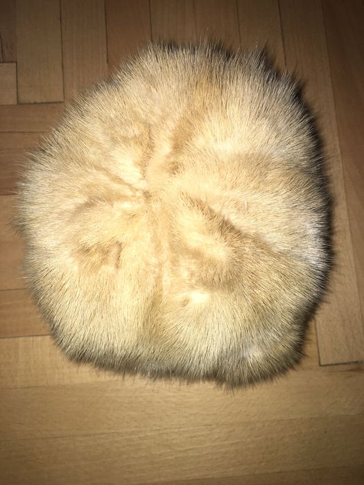 Шапка норкова жіноча