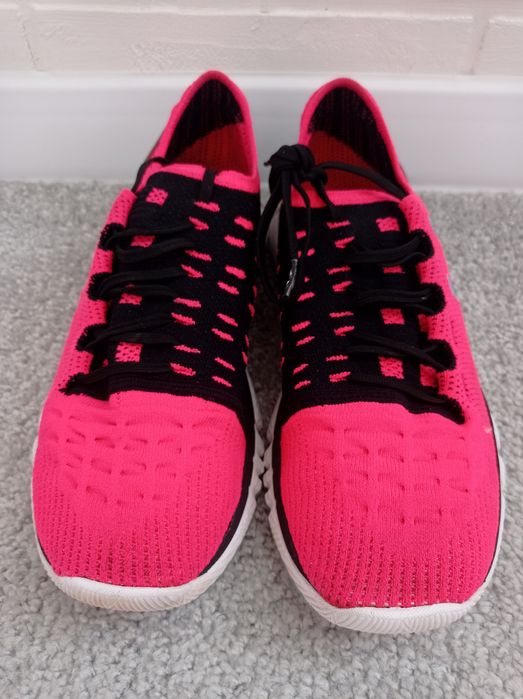 Кросівки UNDER ARMOUR  SPEEDFORM slingshot 40.5 ,26см
