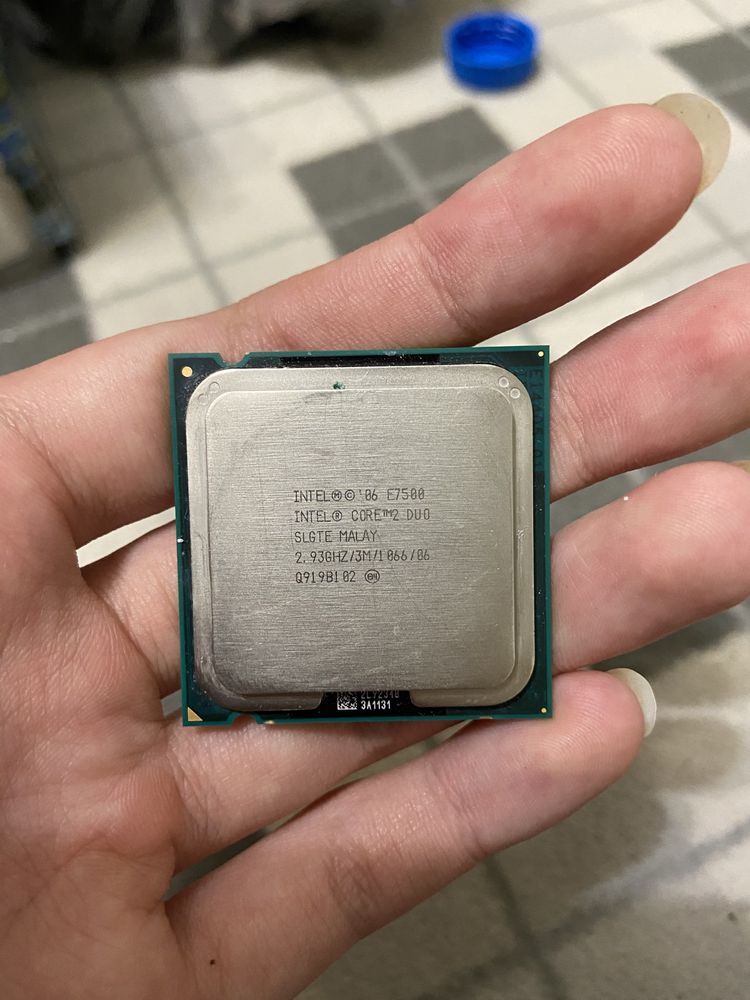 Процессор Intel core 2duo 2.93 ggz