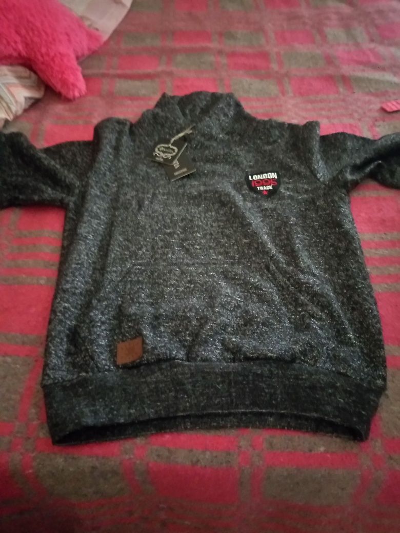 Camisola rapaz novo