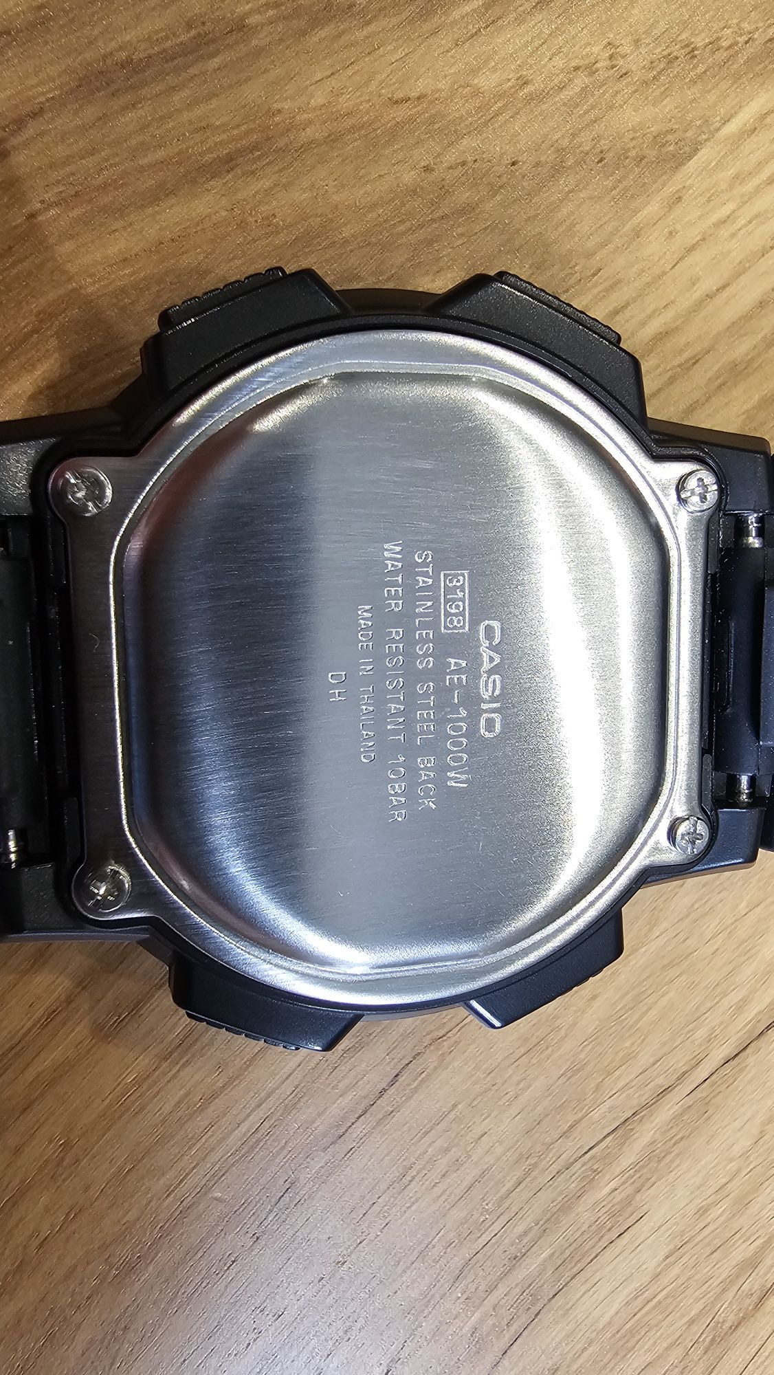 Casio AE-1000W-1AVEF